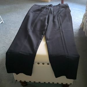 Ladies Dress Slack. NEW NEVER WORN